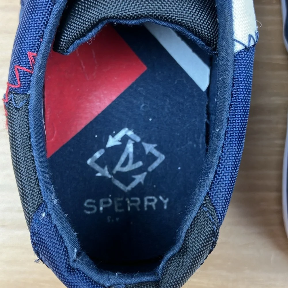 Sperry Striper II Jr Sneakers (toddler size 9)
